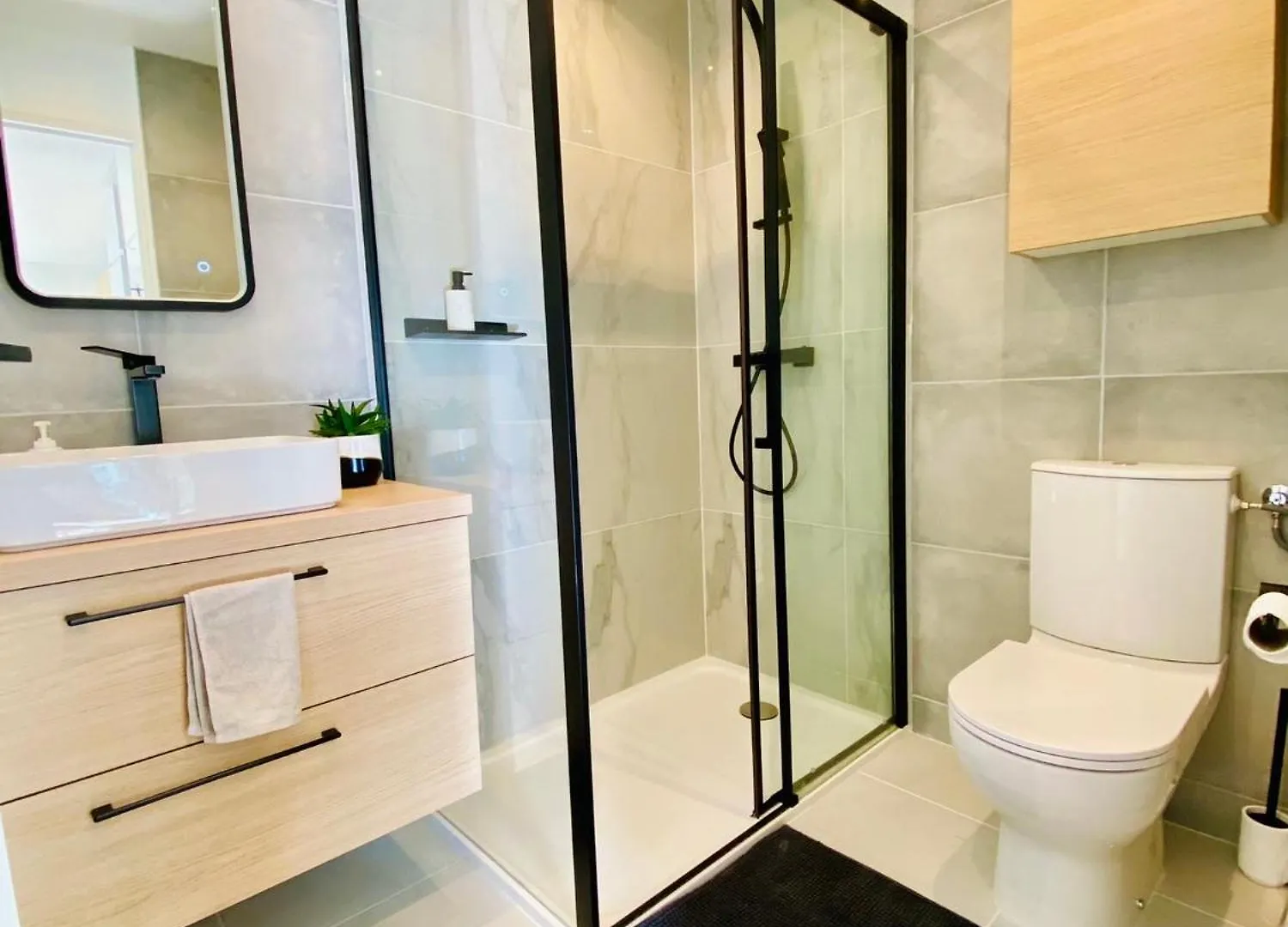 Sejour Detente! Jacuzzi + Jardin Prives Saint-Raphael